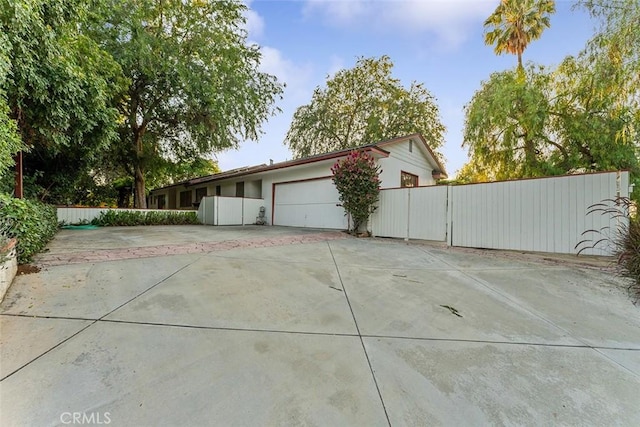 1940 Arroyo Dr, Riverside, CA 92506 - photo 46