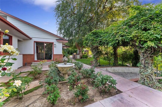 1940 Arroyo Dr, Riverside, CA 92506 - photo 41
