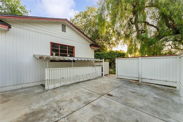 1940 Arroyo Dr, Riverside, CA 92506 - photo 48