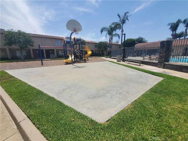 700 W La Veta Ave Unit K5, Orange, CA 92868 - view of sport court