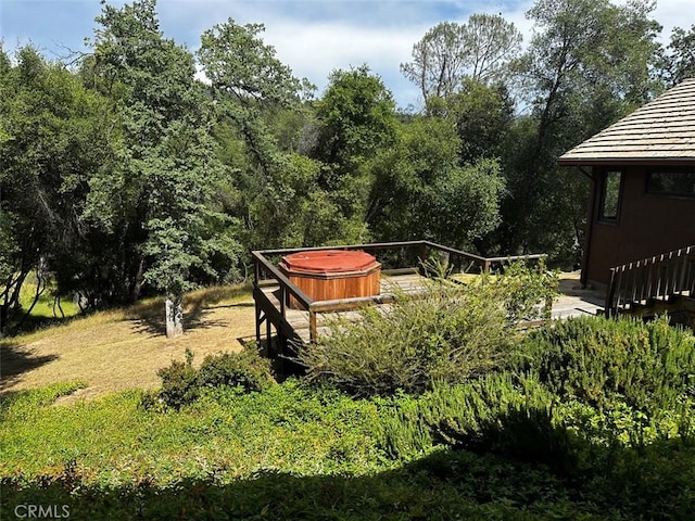 50771 Woodside Ln, Oakhurst, CA 93644 - view of yard with a hot tub