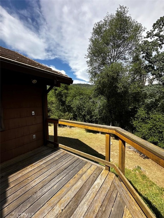 50771 Woodside Ln, Oakhurst, CA 93644 - view of wooden deck