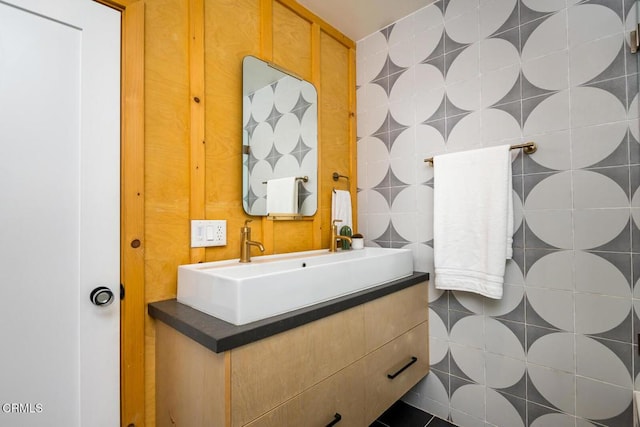 1828 Woodrow Ave, Los Angeles, CA 90041 - bathroom with vanity