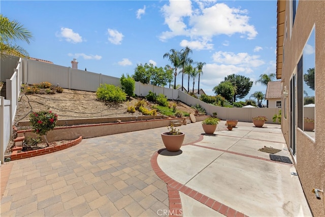 24030 Colmar Ln, Murrieta, CA 92562 - fenced backyard with a patio