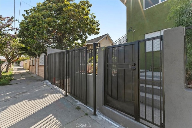 142 S Savannah St, Los Angeles, CA 90033 - view of gate