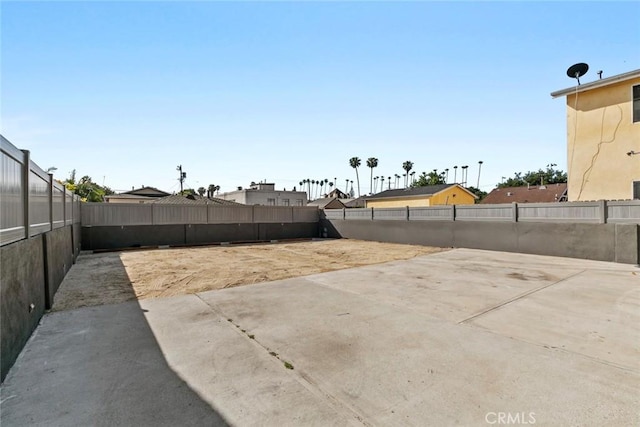142 S Savannah St, Los Angeles, CA 90033 - view of yard featuring a patio