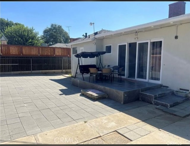 18763 Sunburst St, Northridge, CA 91324 - view of patio / terrace