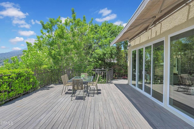 320 Starlane Dr, La Canada Flintridge, CA 91011 - wooden terrace featuring outdoor dining space