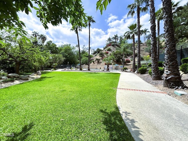 320 Starlane Dr, La Canada Flintridge, CA 91011 - view of community