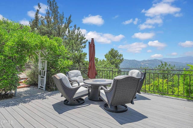 320 Starlane Dr, La Canada Flintridge, CA 91011 - wooden deck featuring a mountain view