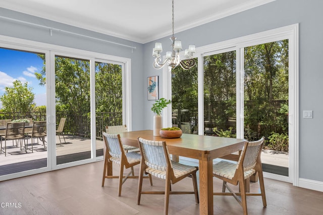 320 Starlane Dr, La Canada Flintridge, CA 91011 - dining area with a chandelier, wood finished floors, crown molding, and baseboards