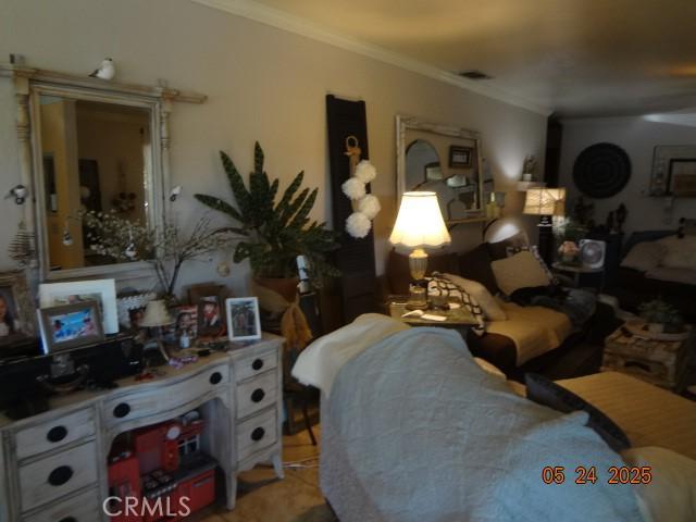 5475 Wilkinson Ave, Clearlake, CA 95422 - living area with ornamental molding
