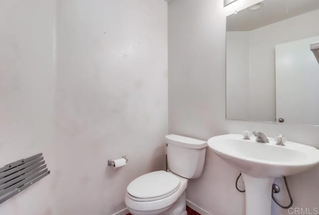 2407 Eastridge Loop, Chula Vista, CA 91915 - half bath with toilet and baseboards