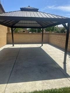 44423 Byron St, Lancaster, CA 93535 - view of car parking