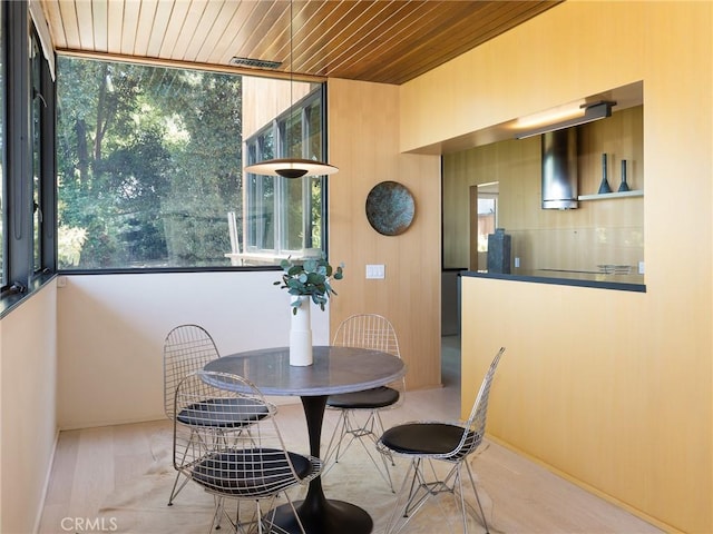 7 Cinchring Rd, Rolling Hills, CA 90274 - dining space with wooden ceiling and healthy amount of natural light