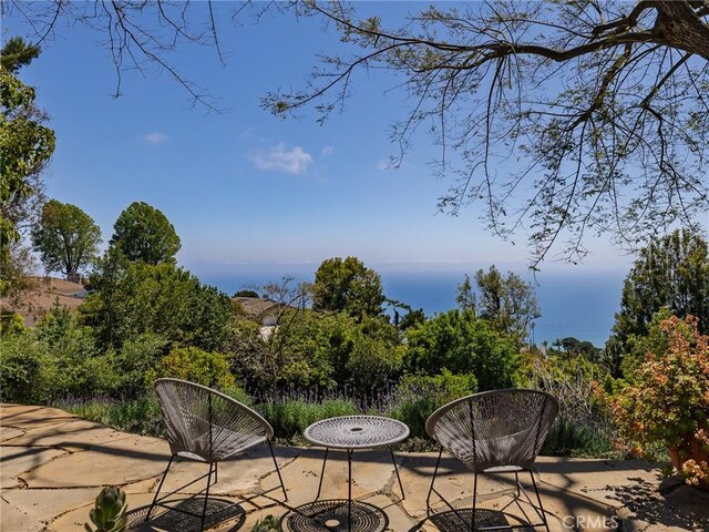 7 Cinchring Rd, Rolling Hills, CA 90274 - view of patio / terrace