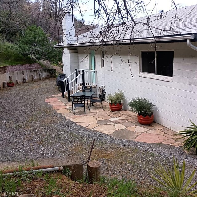 10098 Crestview Dr, Clearlake, CA 95424 - view of patio