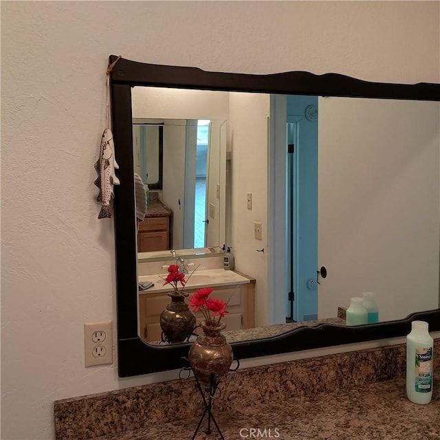 10098 Crestview Dr, Clearlake, CA 95424 - detailed view