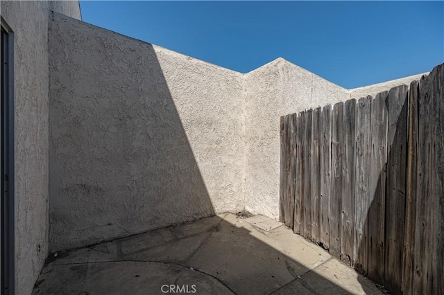 13905 Magnolia St, Garden Grove, CA 92844 - view of patio / terrace