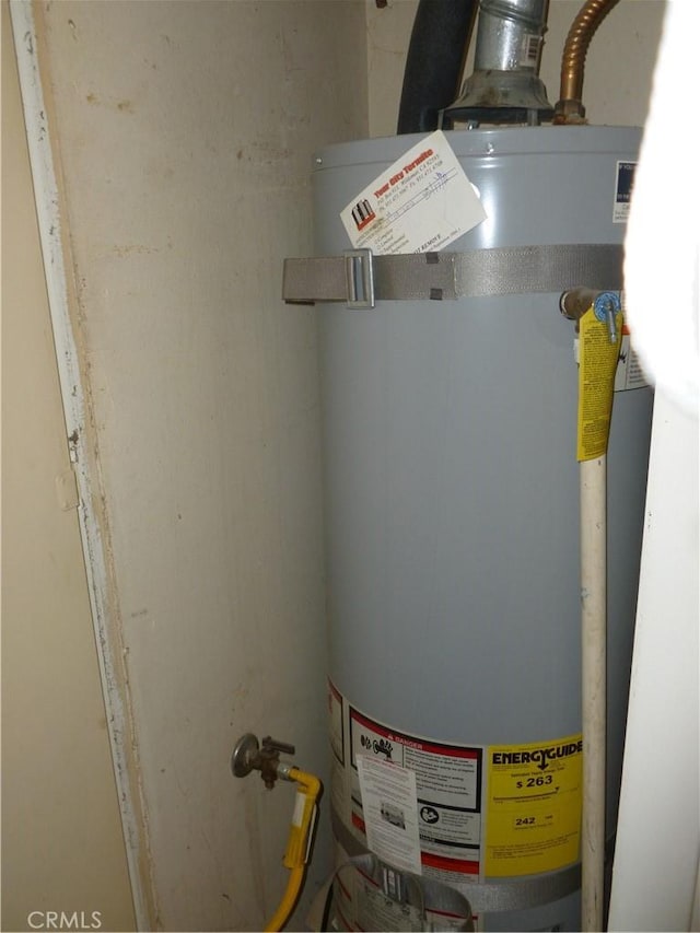 26276 Foxgrove Rd, Menifee, CA 92586 - utility room with water heater
