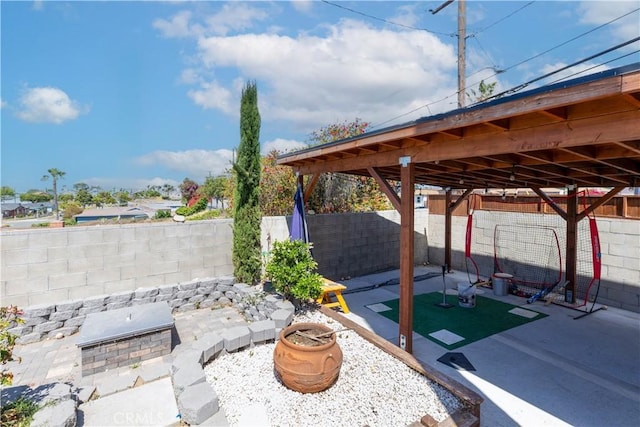 901 S Clymar Ave, Compton, CA 90220 - fenced backyard featuring a patio area
