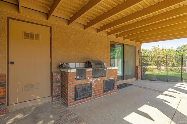 40052 18th St W, Palmdale, CA 93551 - view of patio / terrace