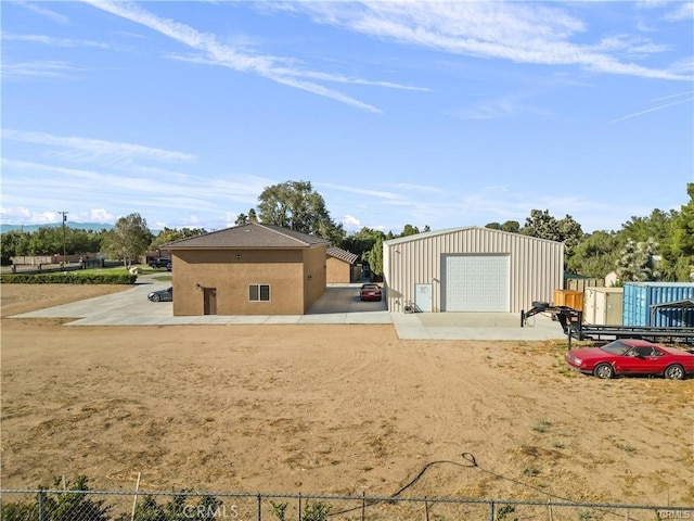 40052 18th St W, Palmdale, CA 93551 - view of outbuilding featuring driveway