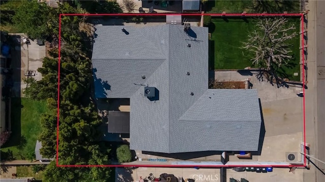 9945 Date St, Fontana, CA 92335 - aerial view of property and surrounding area featuring property parcel outlined