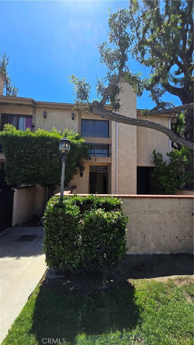 9601 Woodman Ave Unit 8, Arleta, CA 91331 - photo 2