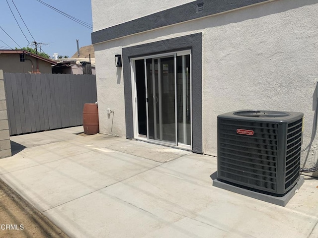 729 S Kern Ave, Los Angeles, CA 90022 - view of patio / terrace featuring cooling unit