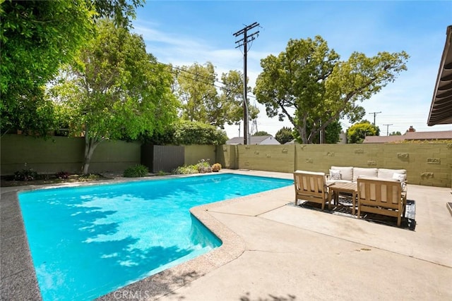 544 N California St, Burbank, CA 91505 - view of swimming pool with a fenced backyard, a patio area, and an outdoor hangout area