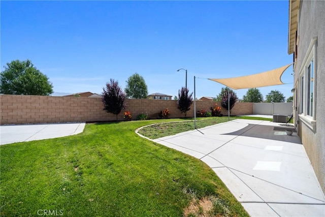 1330 Carolina Ct, Hemet, CA 92543 - view of yard featuring a patio area