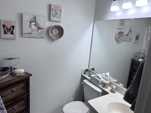38 Flor De Mar Unit 113, Rancho Santa Margarita, CA 92688 - bathroom with toilet and vanity