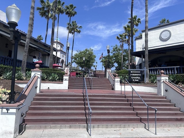 38 Flor De Mar Unit 113, Rancho Santa Margarita, CA 92688 - view of community featuring stairs