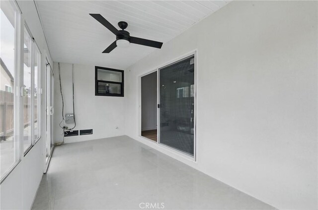 611 S Thorson Ave, Compton, CA 90221 - view of unfurnished sunroom