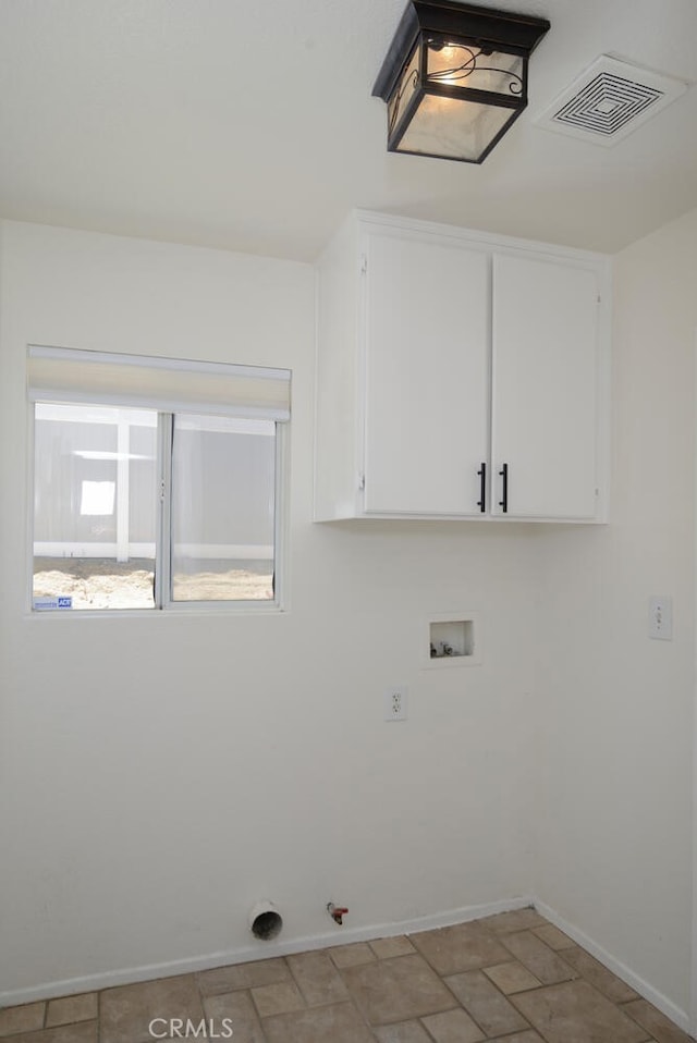 27292 Eagles Nest Dr, Corona, CA 92883 - laundry room featuring cabinet space, hookup for a washing machine, gas dryer hookup, and baseboards