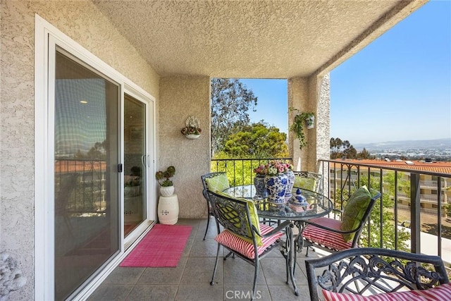 4007 Calle Sonora Oeste Unit 1A, Laguna Woods, CA 92637 - balcony featuring outdoor dining area