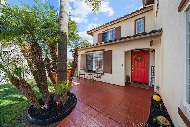 1528 Hendrix Pl, Chula Vista, CA 91911 - entrance to property with stucco siding and a patio area