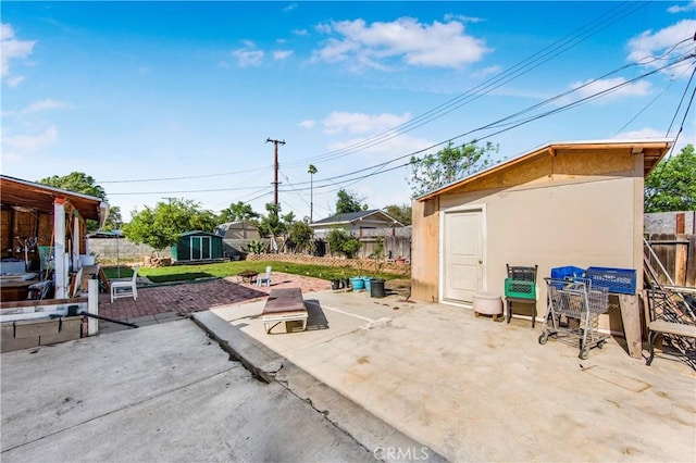 10636 Wolfe Ave, Riverside, CA 92505 - fenced backyard with a patio