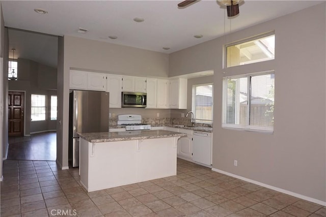 39387 Via Temprano, Murrieta, CA 92563 - photo 11