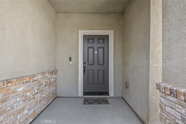 508 Bristolwood Rd, Hemet, CA 92543 - view of exterior entry featuring stucco siding