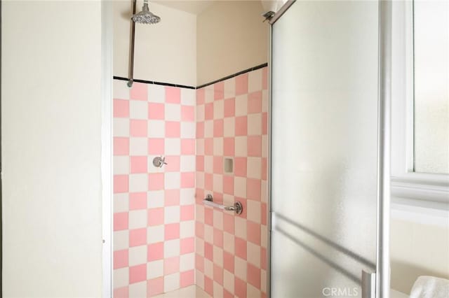 26 Covina Ave, Long Beach, CA 90803 - full bathroom with a stall shower