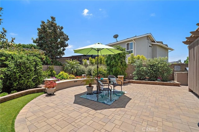 20161 Glacier Cir, Huntington Beach, CA 92646 - fenced backyard featuring a patio area