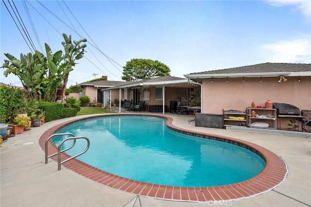 14017 S Wilkie Ave, Gardena, CA 90249 - swimming pool featuring a patio