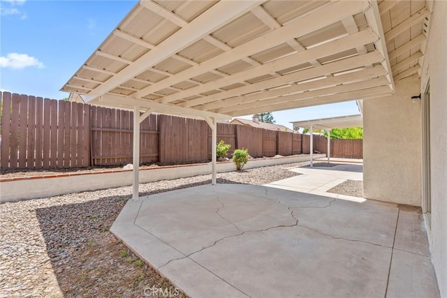 1318 Washington Ave, San Jacinto, CA 92583 - fenced backyard with a patio