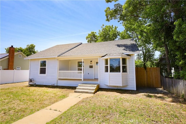417 S Murdock Ave, Willows, CA 95988 - view of front of property featuring a porch and roof with shingles