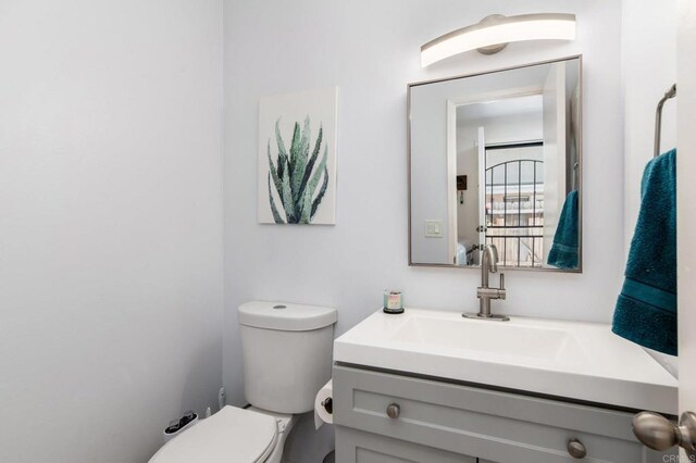 2522 Wanek Rd Unit B, Escondido, CA 92027 - bathroom with vanity and toilet