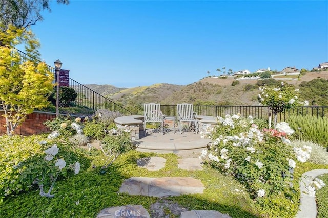 4560 San Antonio Rd, Yorba Linda, CA 92886 - view of yard featuring a patio area and a mountain view