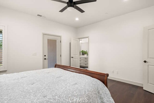 5540 Scottwood Rd, Paradise, CA 95969 - bedroom with dark wood-style floors, recessed lighting, baseboards, and a ceiling fan