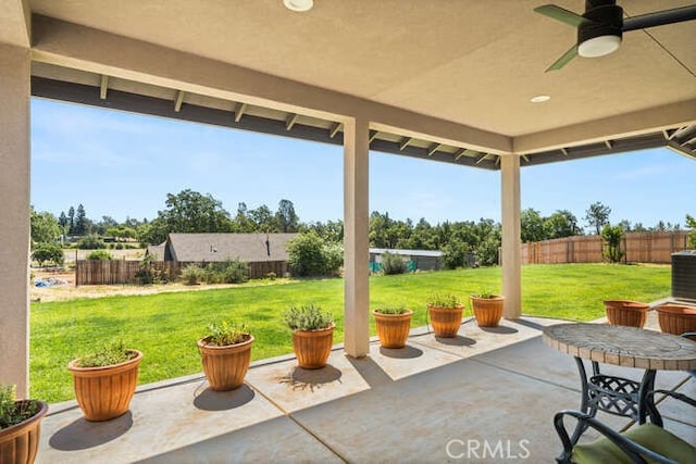 5540 Scottwood Rd, Paradise, CA 95969 - view of patio / terrace with a ceiling fan